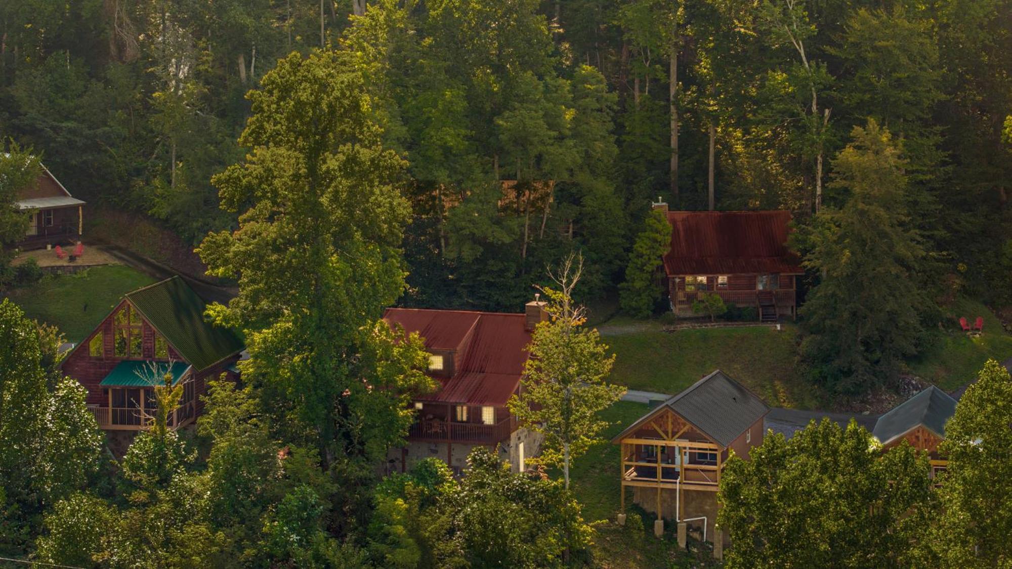 Baloo'S Bungalow Гатлинбург Экстерьер фото